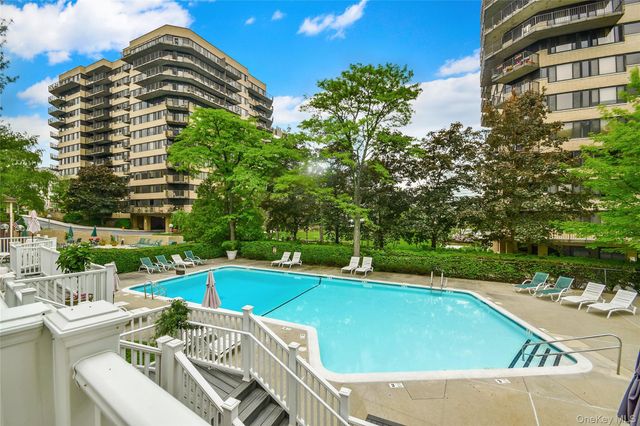 21 Hillside Terrace G, White Plains, NY 10601