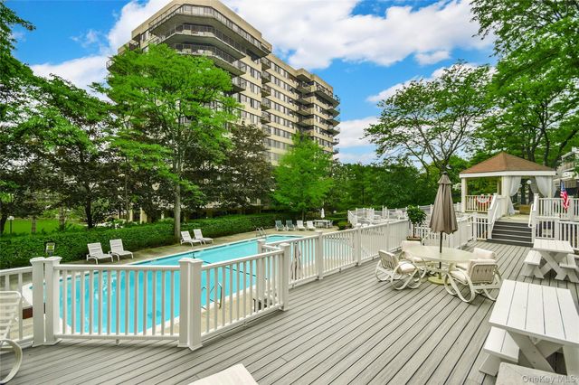 21 Hillside Terrace G, White Plains, NY 10601