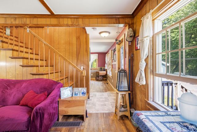 31 Pages Lane, Hampton Falls, NH 03844