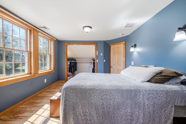 31 Pages Lane, Hampton Falls, NH 03844