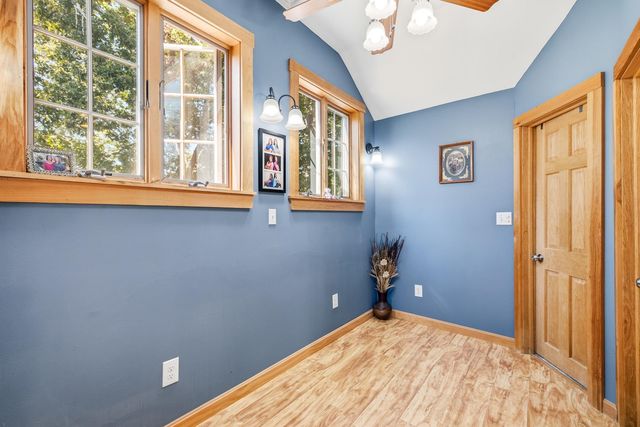31 Pages Lane, Hampton Falls, NH 03844