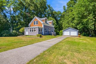 31 Pages Lane, Hampton Falls, NH 03844