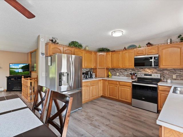 9936 Oakridge Road, Brainerd, MN 56401