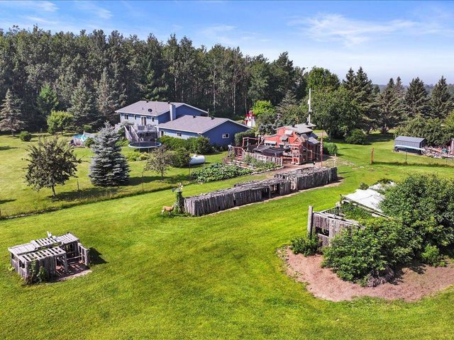 9936 Oakridge Road, Brainerd, MN 56401