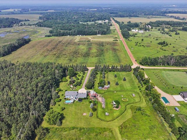 9936 Oakridge Road, Brainerd, MN 56401