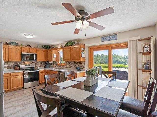 9936 Oakridge Road, Brainerd, MN 56401