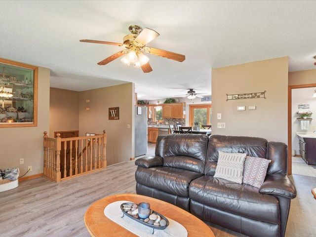 9936 Oakridge Road, Brainerd, MN 56401