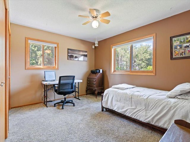 9936 Oakridge Road, Brainerd, MN 56401