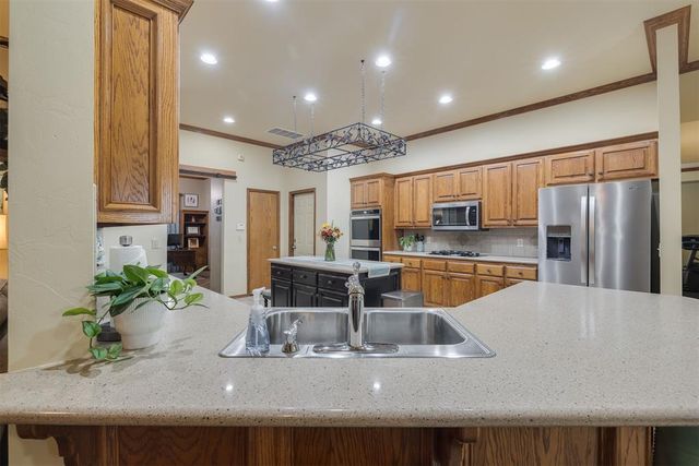 4161 Darril Road, Edmond, OK 73025