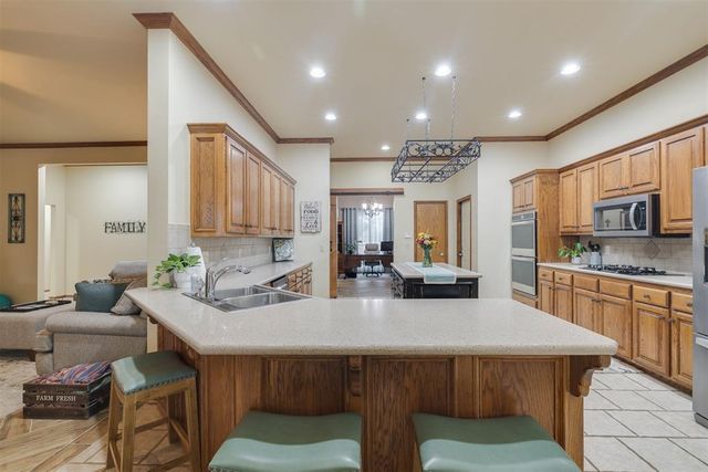 4161 Darril Road, Edmond, OK 73025