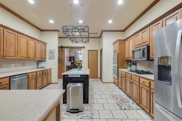 4161 Darril Road, Edmond, OK 73025