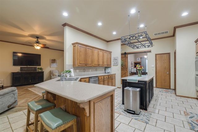 4161 Darril Road, Edmond, OK 73025