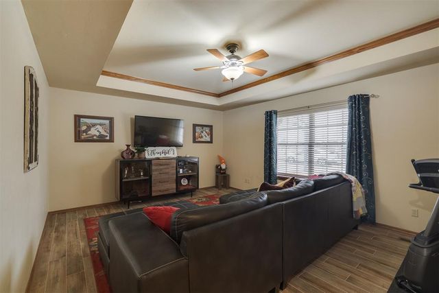 4161 Darril Road, Edmond, OK 73025