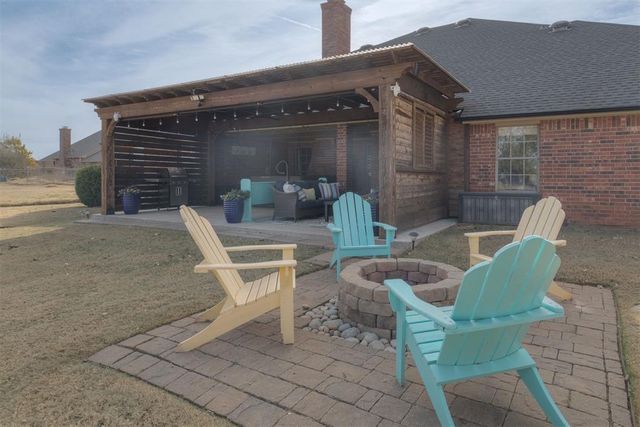 4161 Darril Road, Edmond, OK 73025