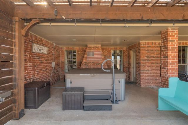 4161 Darril Road, Edmond, OK 73025