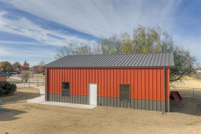 4161 Darril Road, Edmond, OK 73025