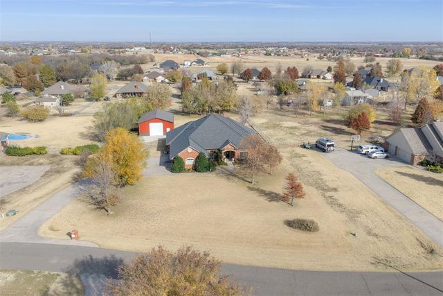 4161 Darril Road, Edmond, OK 73025