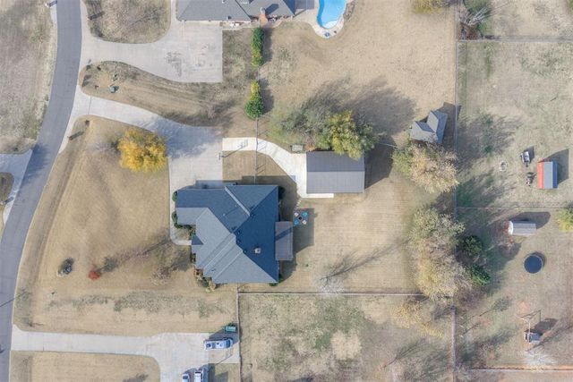 4161 Darril Road, Edmond, OK 73025