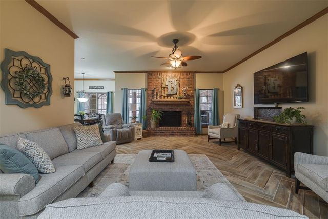 4161 Darril Road, Edmond, OK 73025