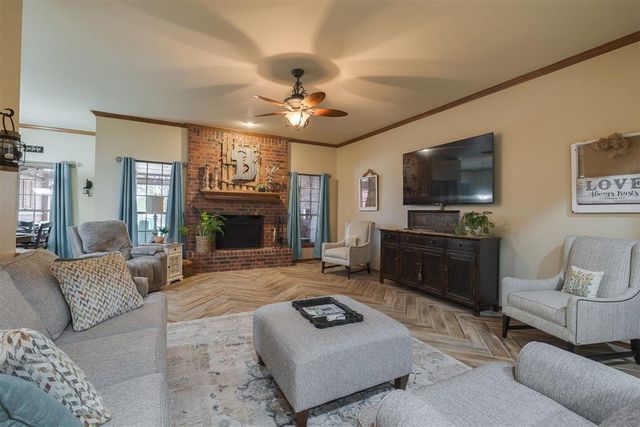 4161 Darril Road, Edmond, OK 73025