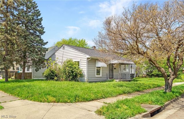 910 Ardella Avenue, Akron, OH 44306