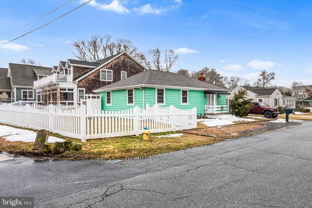 20587 BAY RD, Rehoboth Beach, DE 19971