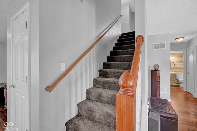 1280 Summer Ridge Lane, Brownsburg, IN 46112