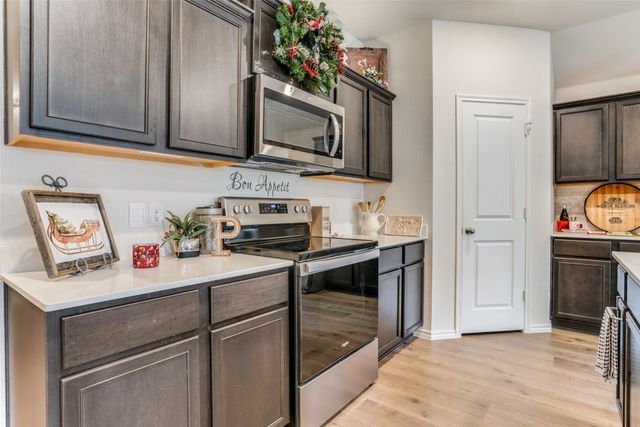 811 Primrose Lane, Pilot Point, TX 76258
