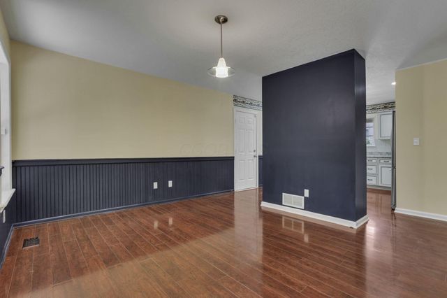 201 Key Boulevard, Pataskala, OH 43062
