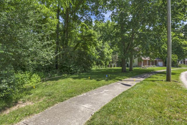 201 Key Boulevard, Pataskala, OH 43062