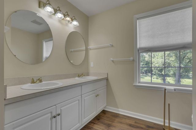 201 Key Boulevard, Pataskala, OH 43062