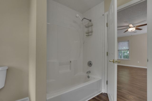 201 Key Boulevard, Pataskala, OH 43062