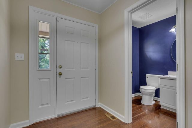 201 Key Boulevard, Pataskala, OH 43062