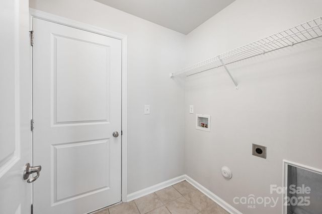 1210 Longwall Lane, Matthews, NC 28104