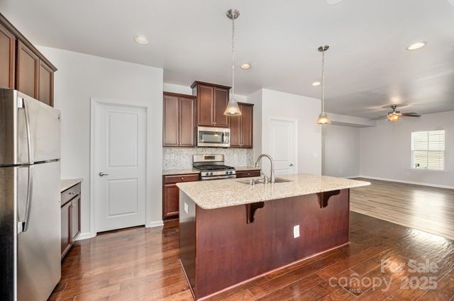 1210 Longwall Lane, Matthews, NC 28104