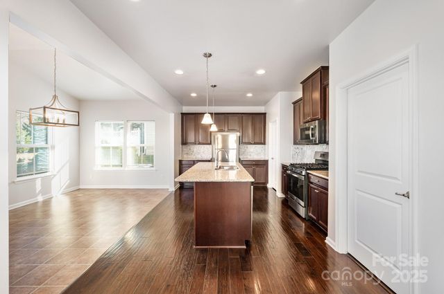 1210 Longwall Lane, Matthews, NC 28104