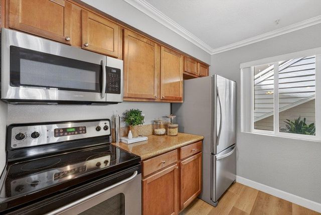 41 Grandview Street 1101, Santa Cruz, CA 95060