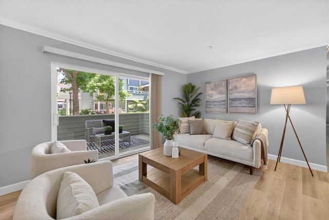 41 Grandview Street 1101, Santa Cruz, CA 95060