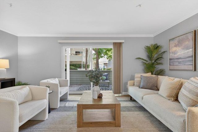 41 Grandview Street 1101, Santa Cruz, CA 95060