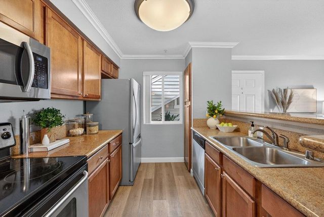 41 Grandview Street 1101, Santa Cruz, CA 95060