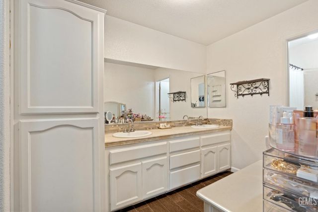 799 Moscato Street, Mcfarland, CA 93250