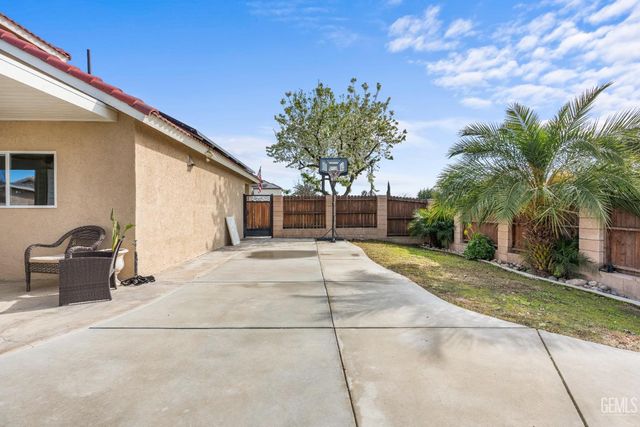 799 Moscato Street, Mcfarland, CA 93250