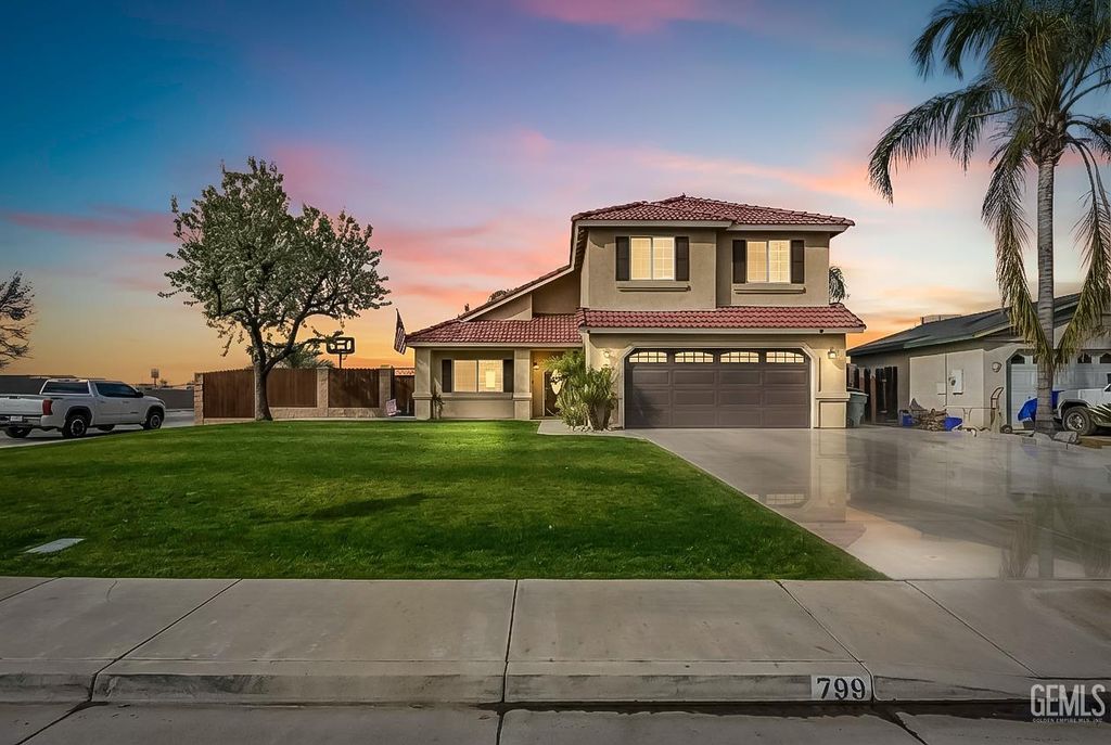 799 Moscato Street, Mcfarland, CA 93250