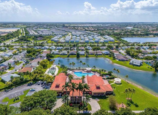 2243 SE 27th Dr 103-D, Homestead, FL 33035