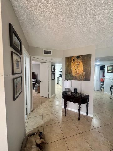 2243 SE 27th Dr 103-D, Homestead, FL 33035