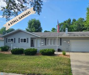 226 30th Avenue N, Fargo, ND 58102