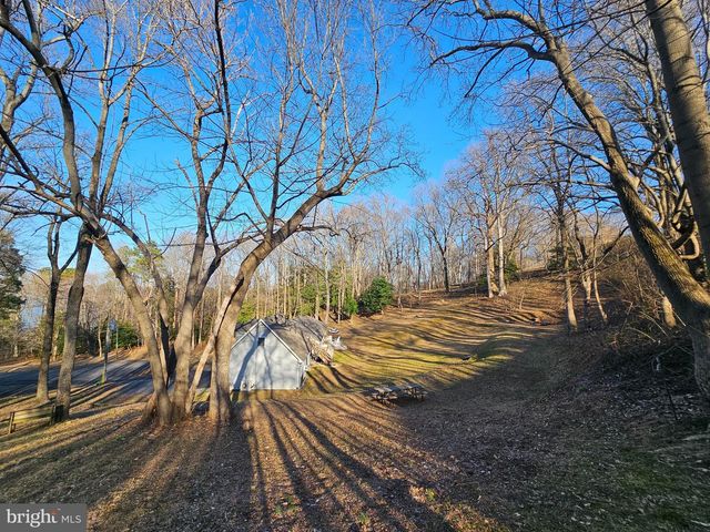 45 CLUB CT, Montross, VA 22520