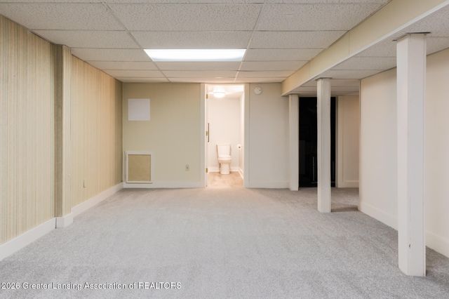 1400 Somerset Close, East Lansing, MI 48823