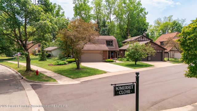 1400 Somerset Close, East Lansing, MI 48823