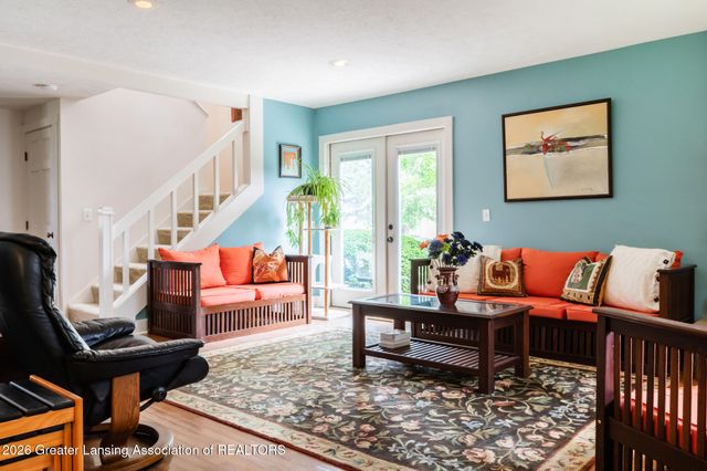 1400 Somerset Close, East Lansing, MI 48823